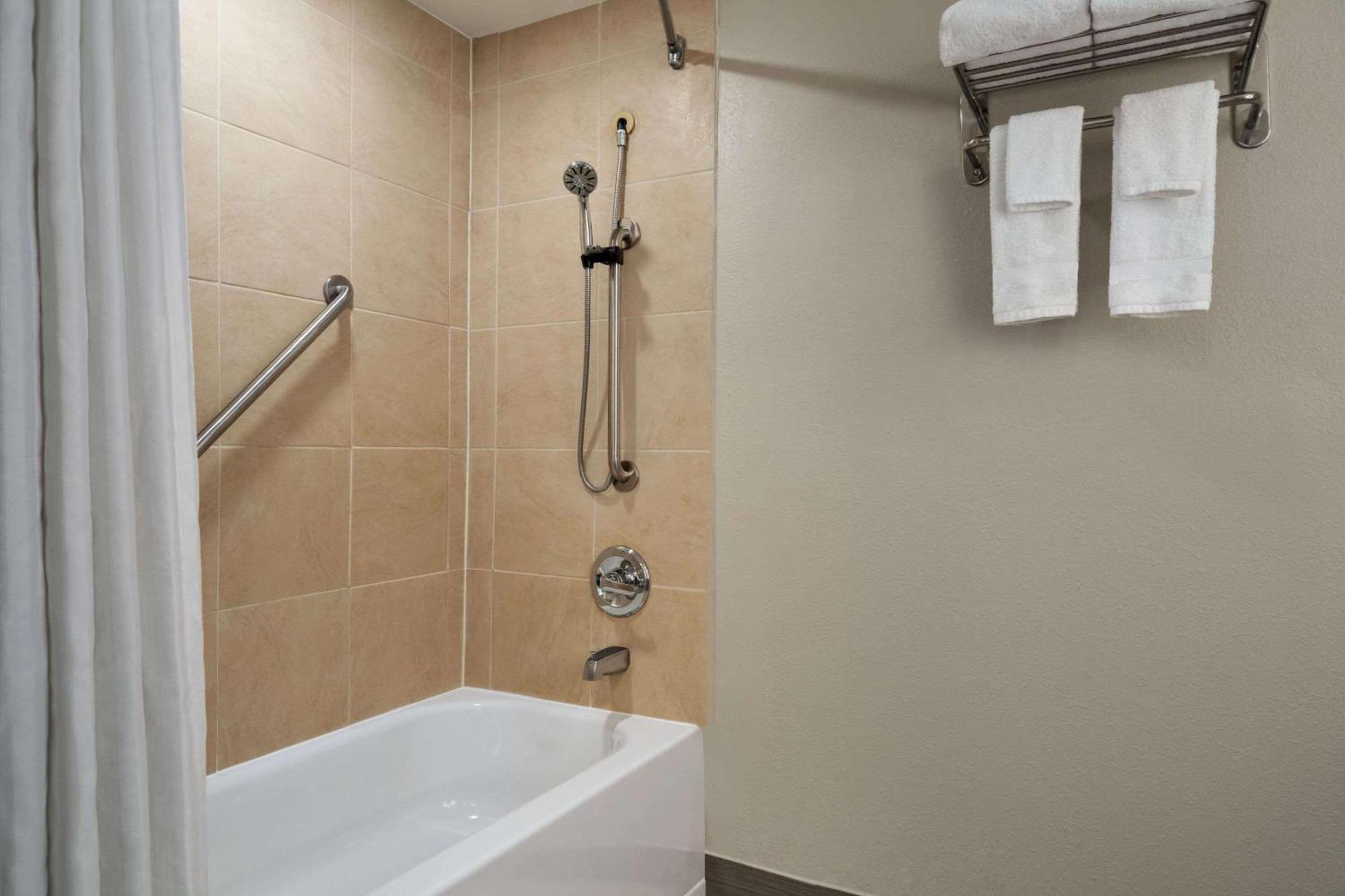 Wyndham Garden Inn Pittsburgh Airport Robinson Township Εξωτερικό φωτογραφία